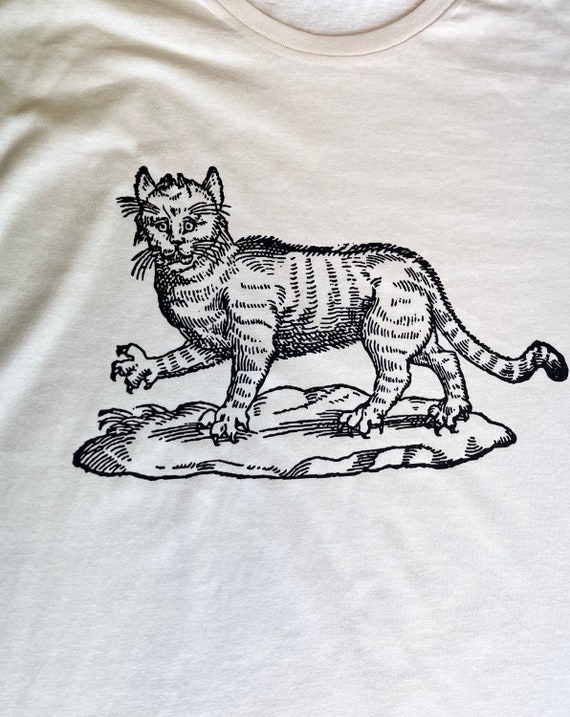 Unisex T-Shirt - Cat Familiar