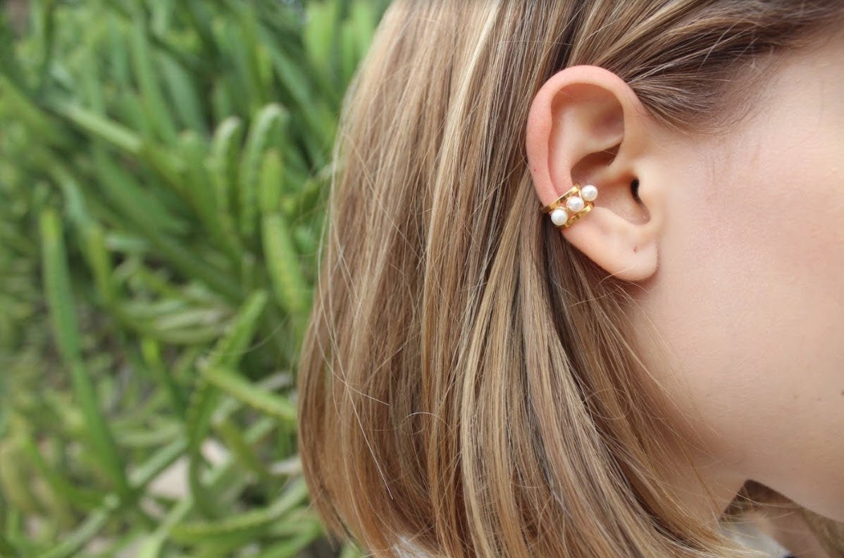 [COLD FRAME] ☆ / BOTTIGLIA PEARL EAR CUFF 14K Gold Pearl Earring No Piercing Conch Cuff Ear Wrap Ear