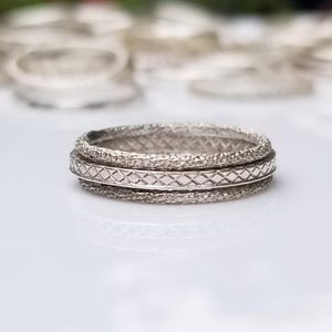 Sterling Silver Toe Ring, Knuckle Ring, Toe Jewelry, Beach Jewelry, toe art, Summer Jewelry,stack Toe Ring, Foot Jewelry, closed toe ring