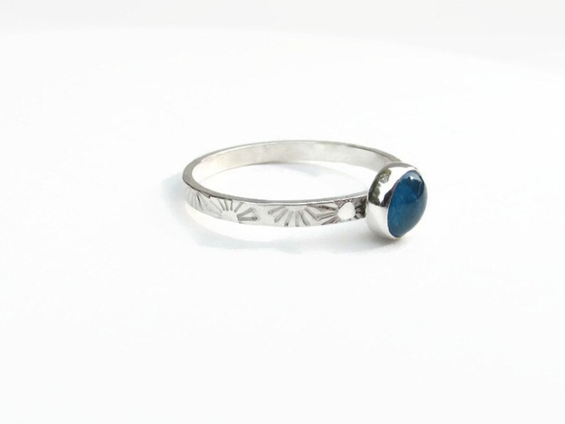 Sunburst stamp Oxidized Ring 6mm bright blue apatite,neon Blue apatite Stack Ring,Hand Stamped Band Sterling Silver