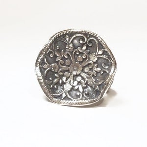 Sterling Silver,metal clay shield ring,boho ring,shield ring,OOAK ring,Victorian ring,statement ring,statement ring, index finger ring