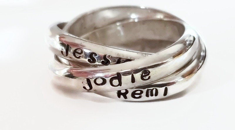 Abschlussring, gestempelter Rollring, russischer Ehering, personalisierter Ring, Mütter Ring, Namensring, Nachricht Ring, verflochten Ring