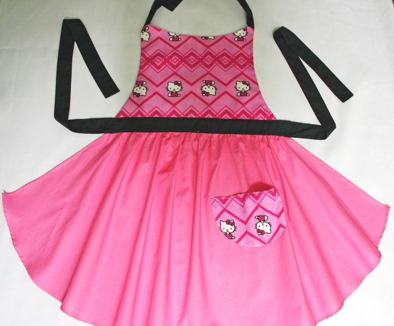 Hello Kitty Apron Set