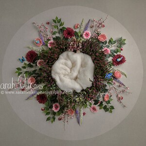Newborn Digital Backdrop - Circle Heather Flower Nest