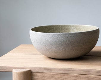 Handmade Stoneware Ramen Bowl: Rustic Concrete Texture, 57.5 fl oz