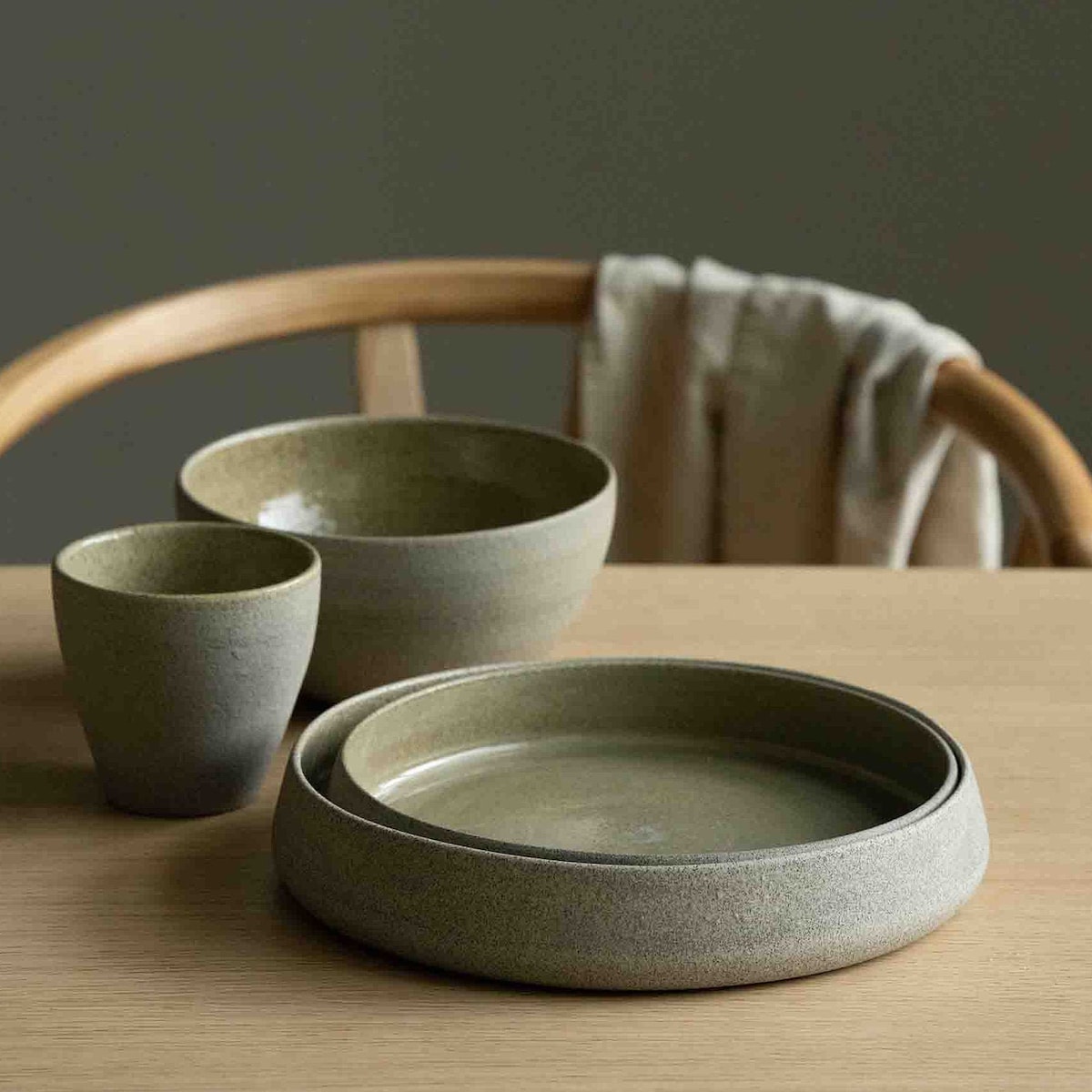 Handmade Stoneware Dinnerware Set (2)