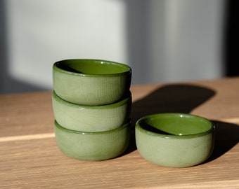 Handmade Porcelain Mini Bowl Sauce Dish Green Stoneware Dinnerware Pinch Bowl Spice Dish Small Serving Bowl Condiment Bowl Dish Pottery