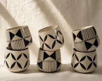 Handmade Stoneware Coffee Mug: Hand Painted Ceramic Tea Cup from Heritage Collection