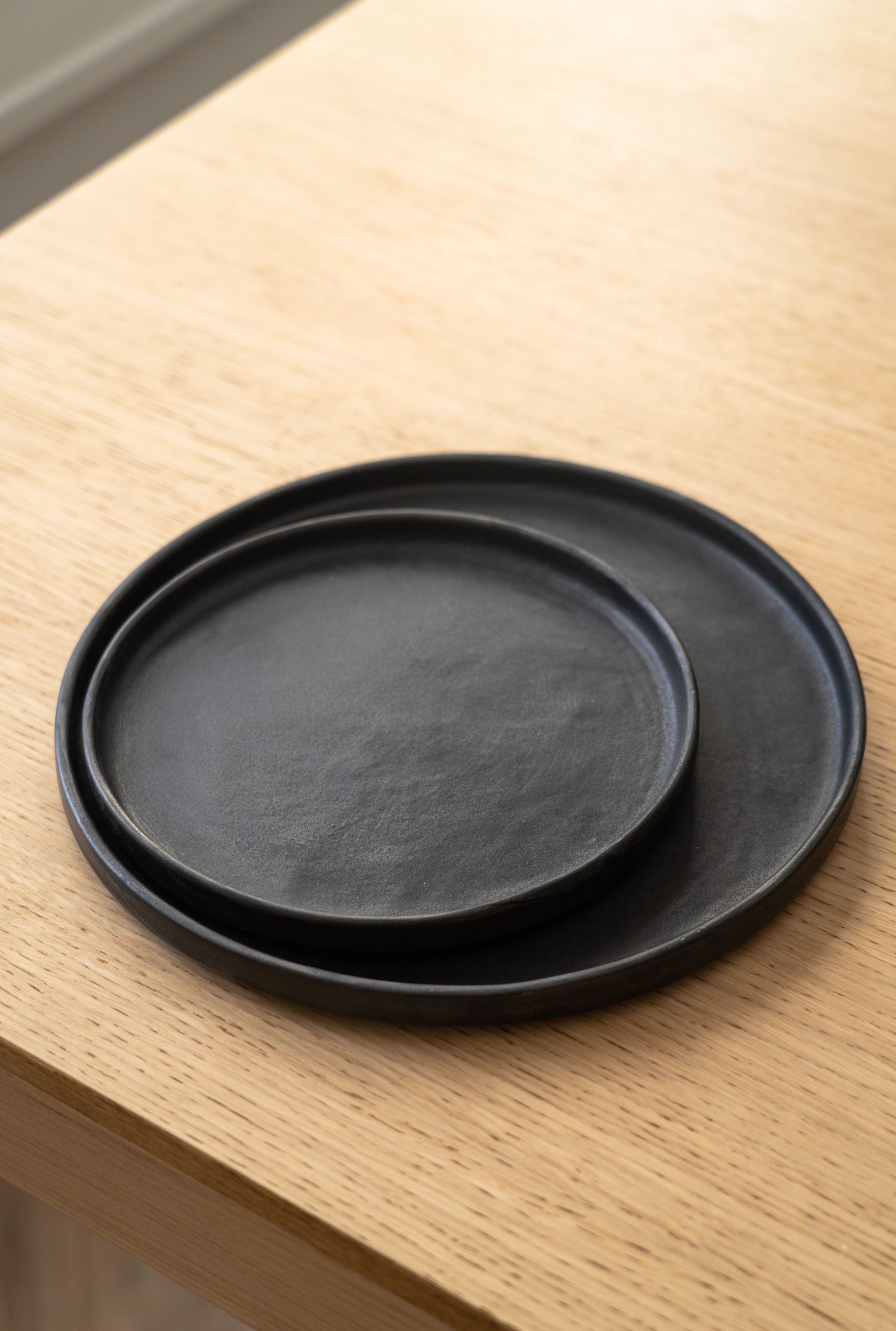 Black ceramic dinner plates hotsell