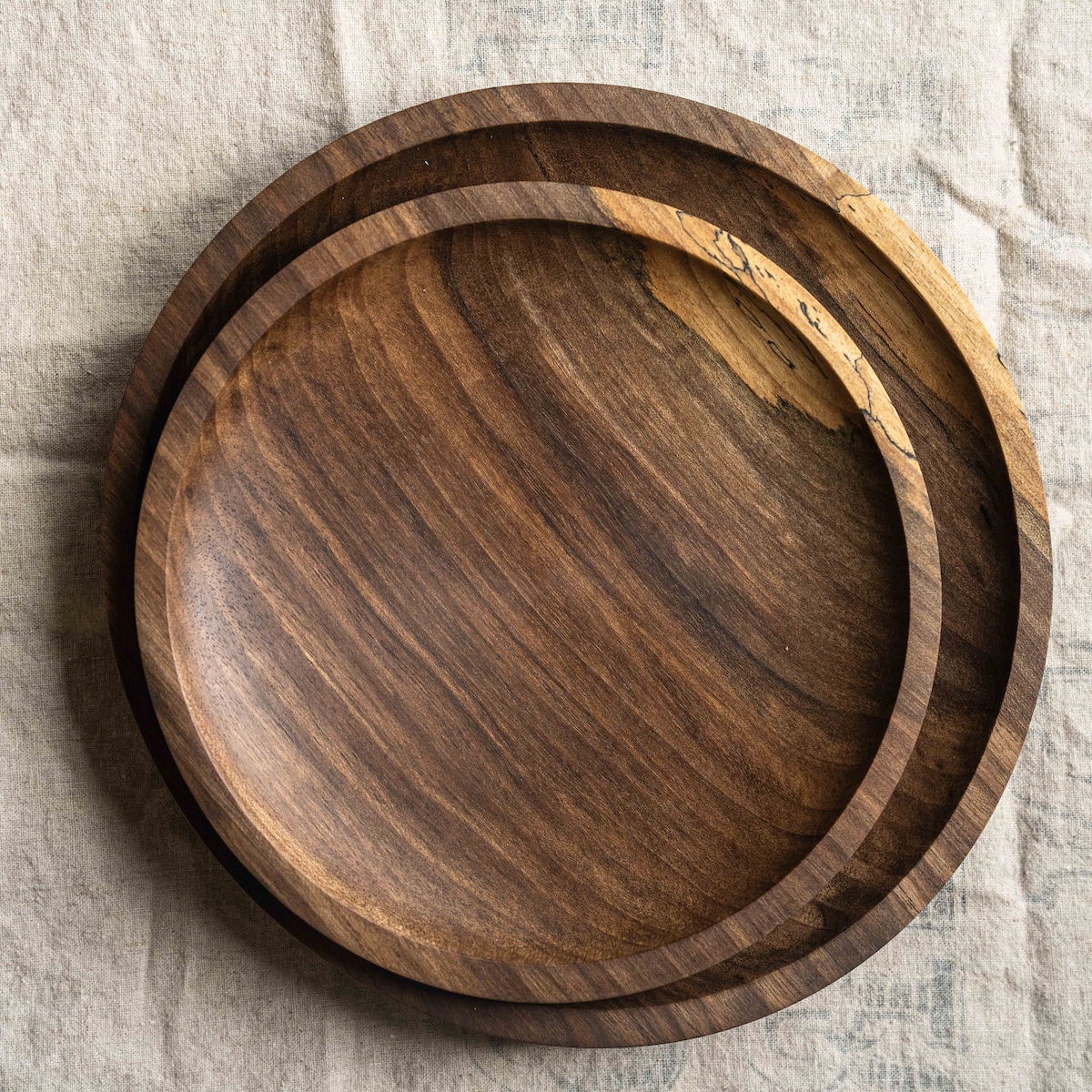 Hand-carved Walnut Wood Plate Set - Etsy