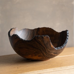 Wooden Bowl Large Fruit Bowl Natural Wooden Bowl Extra Large Serving Bowl HandCarved Large Salad Bowl Farmhouse Kitchenware Walnut Wood Bowl