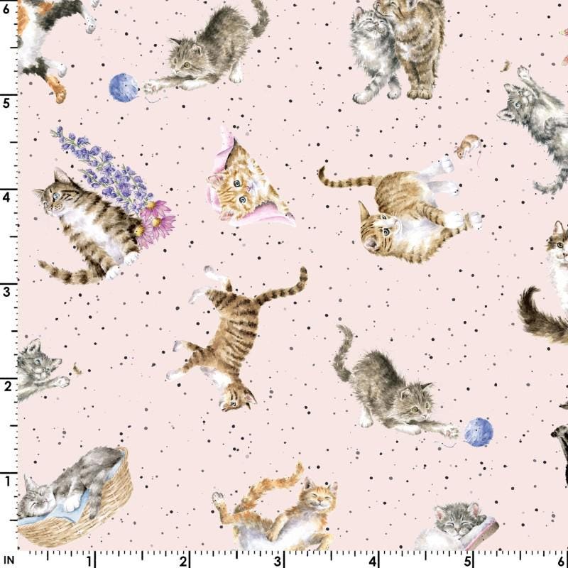 Kattenstof - Whiskers & Paws Tossed Cats Pink Maywood Studio (10416P) - Op maat gesneden verkocht