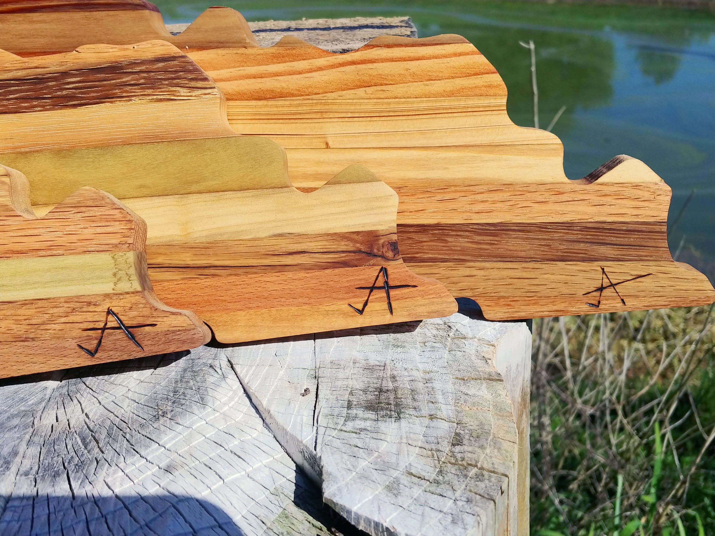 tobacco stick cutting board Kentucky Shaped Cutting Board-Made From Tobacco Sticks / Cheese Board /  Tobacco Farming / Burley / Farmhouse / Kentucky Gift/ Cocktail
