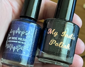 10 mystery polishes.   Bottle change on all mystery packs