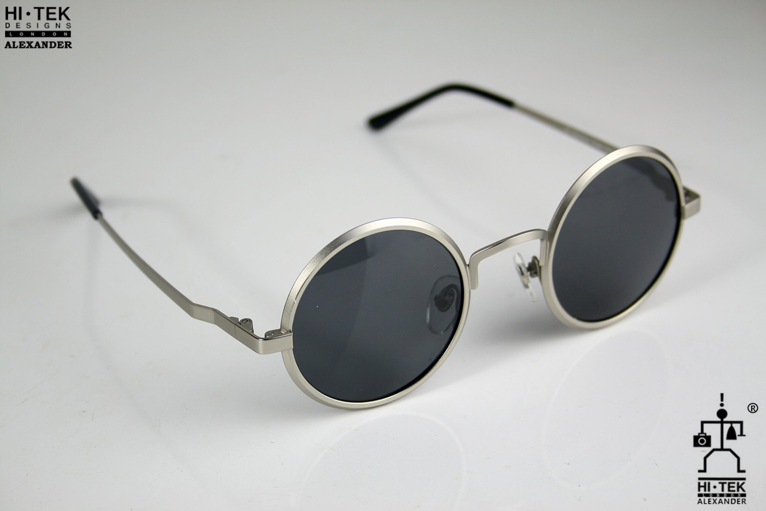 Silver glasses. Очки серебристые. Солнцезащитные очки серебристые. Мужские очки серебро. Серебряные очки внутри бронзовые.