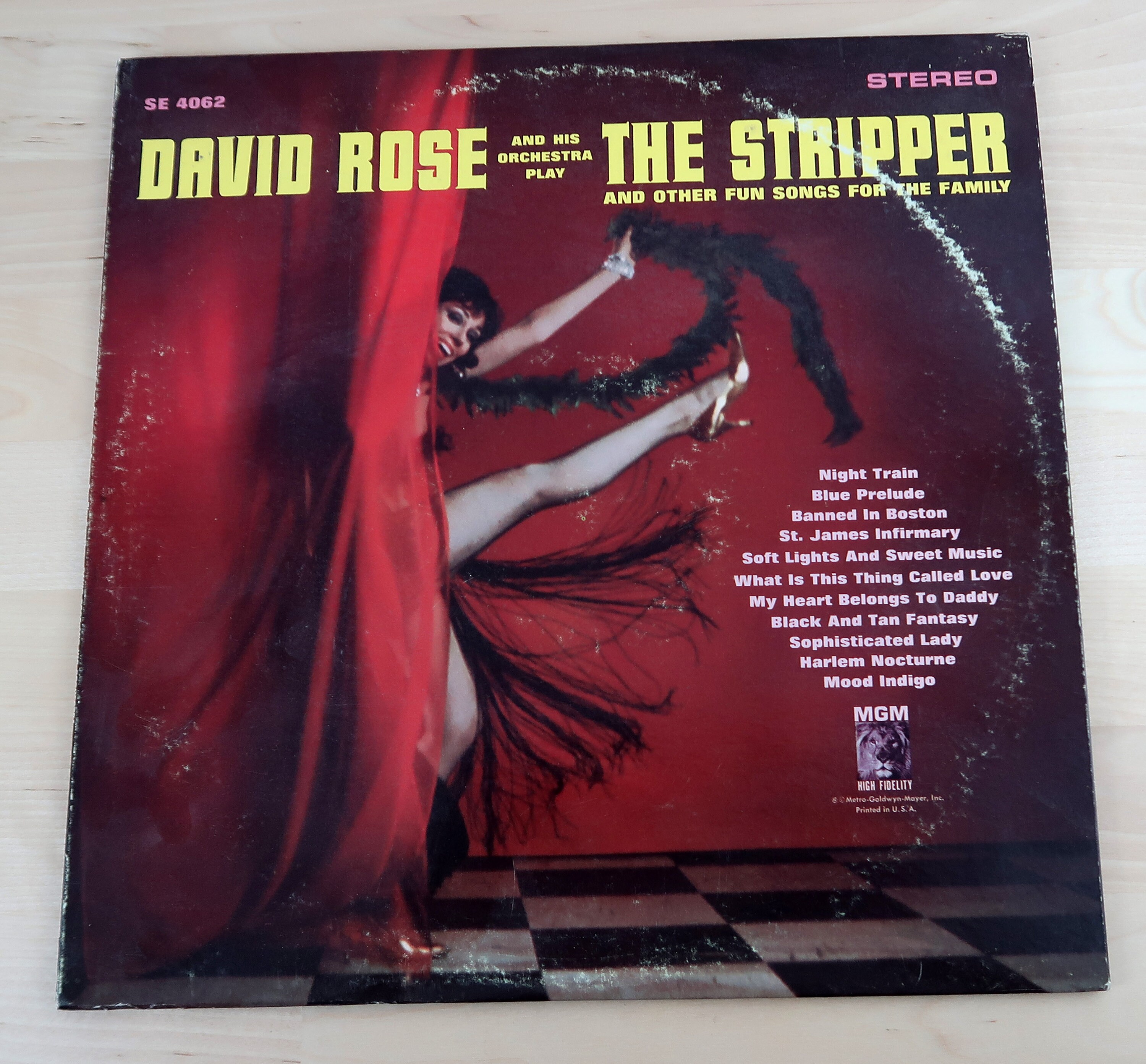 amature-david-rrose-the-stripper-dick-shemale