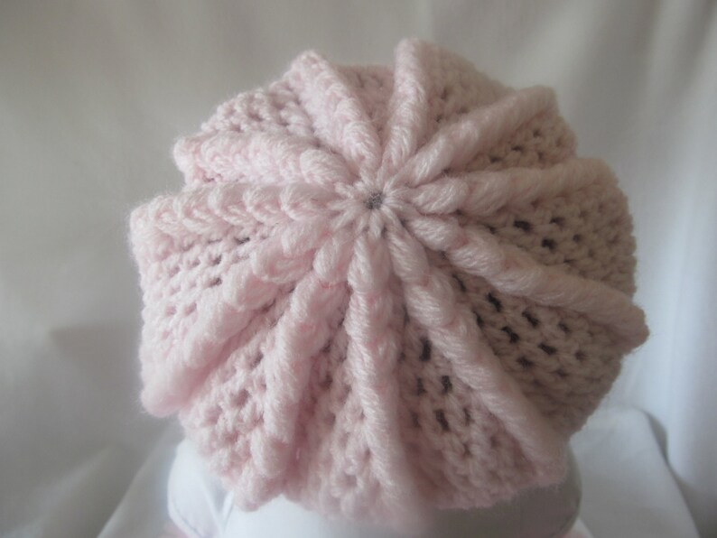 Baby girl beret style hat. Pink beret. Hand crocheted. Baby Etsy