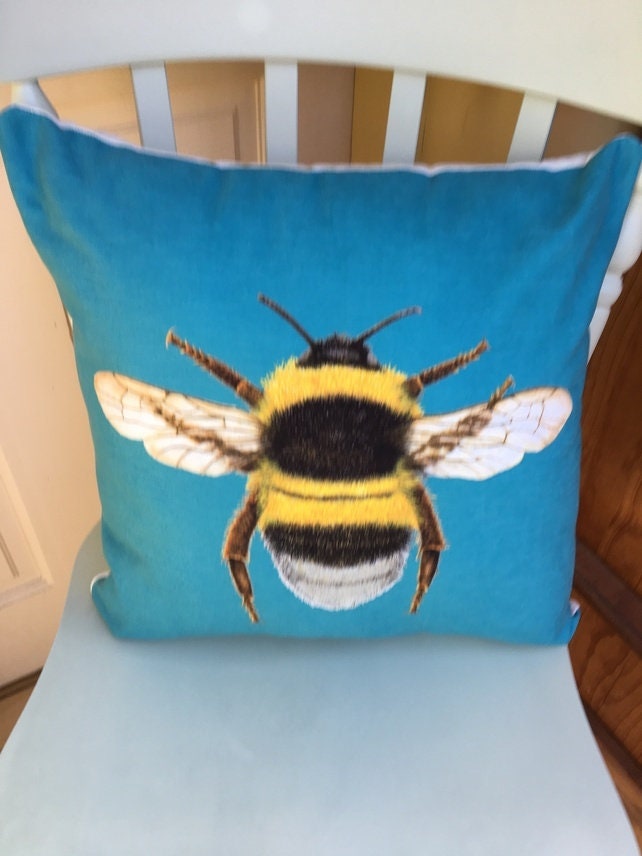 Bee Cushion Cover Only Bee Cushion Velvet Bee Cushion Etsy Sweden