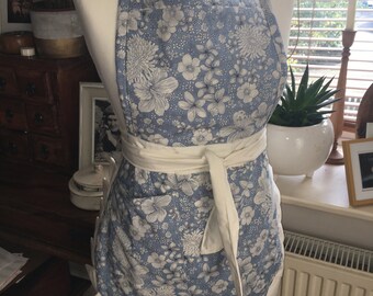 レディース リバティ エプロン。デザイン番号 36。 - Etsy 日本