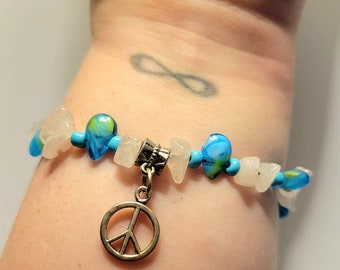 Rose Quartz stone chips & Aqua Czech glass bracelet with a peace sign charm