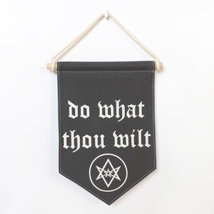 Wimpelkette. Aleister Crowley. Tu was du willst. Stoffschild. Kunstdruck. Wimpelkette. Thelema.