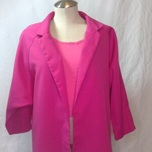 Plus-Sized Vintage Pink 3/4-sleeve Jacket with Padded Shoulders!