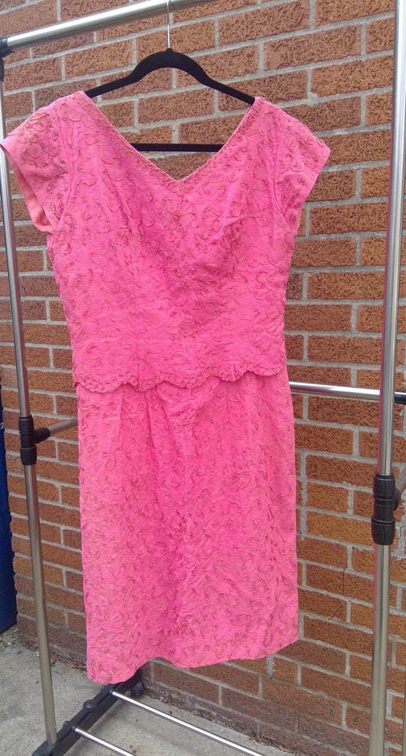 Vintage Pink Lace Sheath Dress