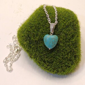 Howlith Türkis Herz Halskette
