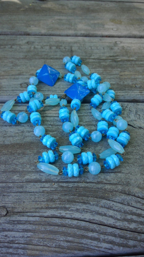 Vintage blue long necklace and square earring set