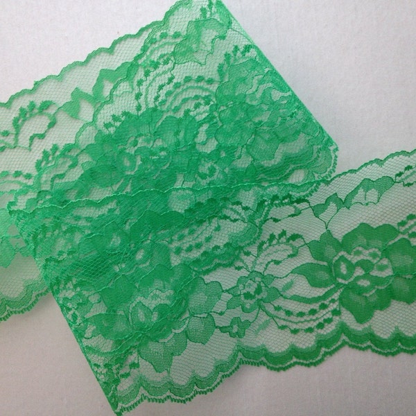 Emerald Green Lace Trim, 4" Wide, Scalloped Edge Lace Trim for Apparel, Costumes, Doll Clothes, Christmas Crafts, Sewing & Crafting, 5 YARDS