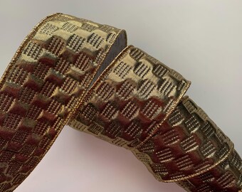 Quilted Texture Metallic Gold Ribbon, 2 1/2" Wide, Wired Ribbon for Wreaths, Bows, Gift Baskets, Home Decor, Christmas Ribbon, 3 YARDS