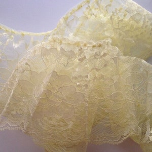 Yellow Ruffle Pattern Lace Maize Yellow Ruffled Scalloped Edge Lace Trim, 4