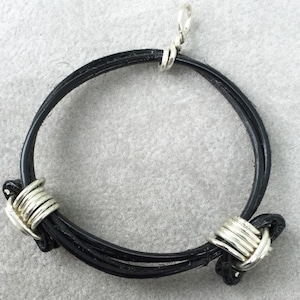 Artificial elephant hair pendant (Simbele 202)