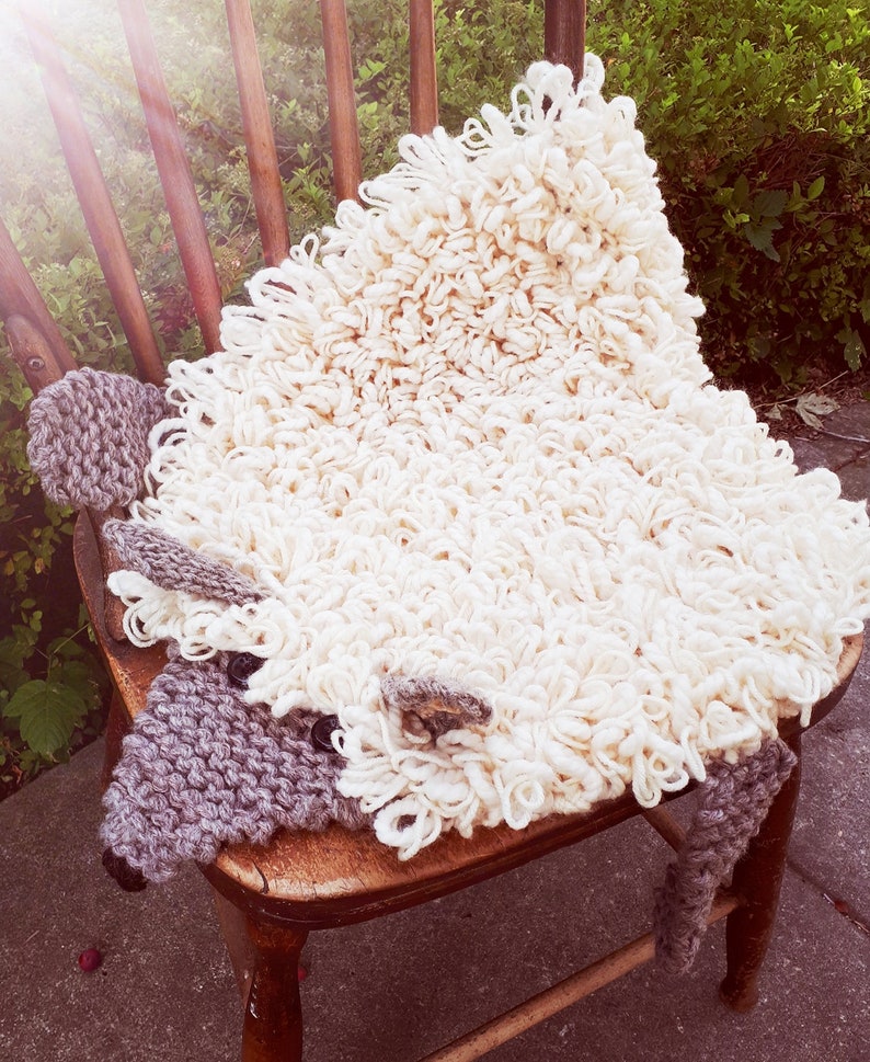 PDF KNITTING PATTERN Sheep rug image 3