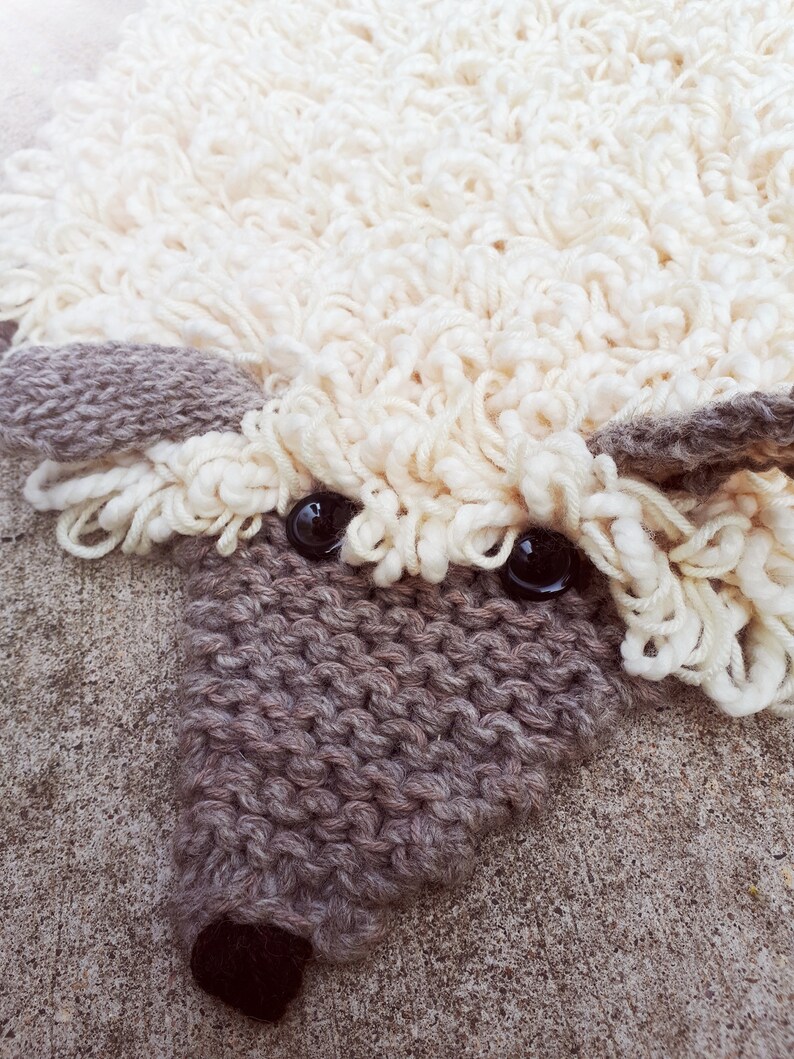 PDF KNITTING PATTERN Sheep rug image 2