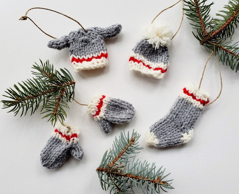 Set of 4 Mini knit Canadiana Ornaments Decorations grey white red image 1