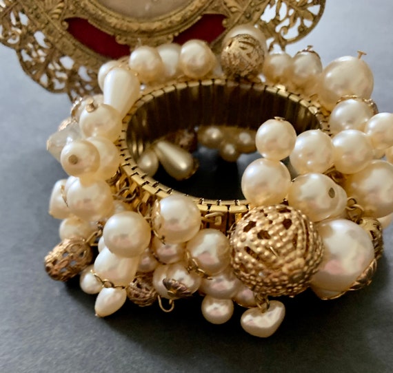 Vintage Gold Tone Faux Pearls Beads Baubles Filig… - image 3