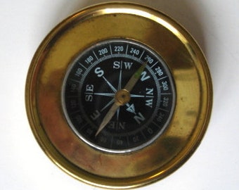 Vintage Brass Cased Compass (CP11)