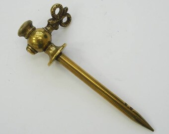 Maw & Co Brass Champagne Tap (CT196)