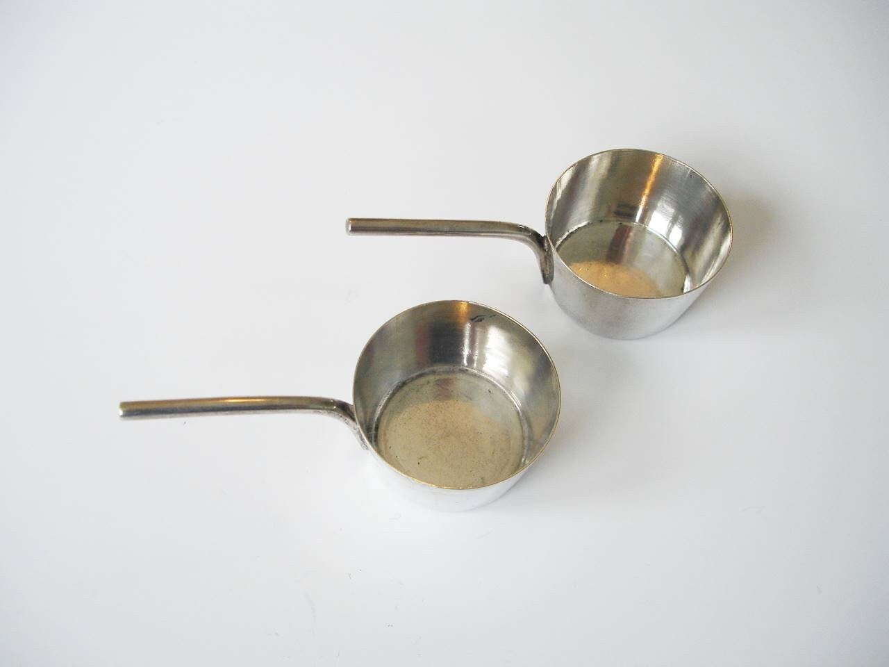 Deux Casseroles Chauffantes Antiques Pour L'eau-De-Vie - Hukin &heath