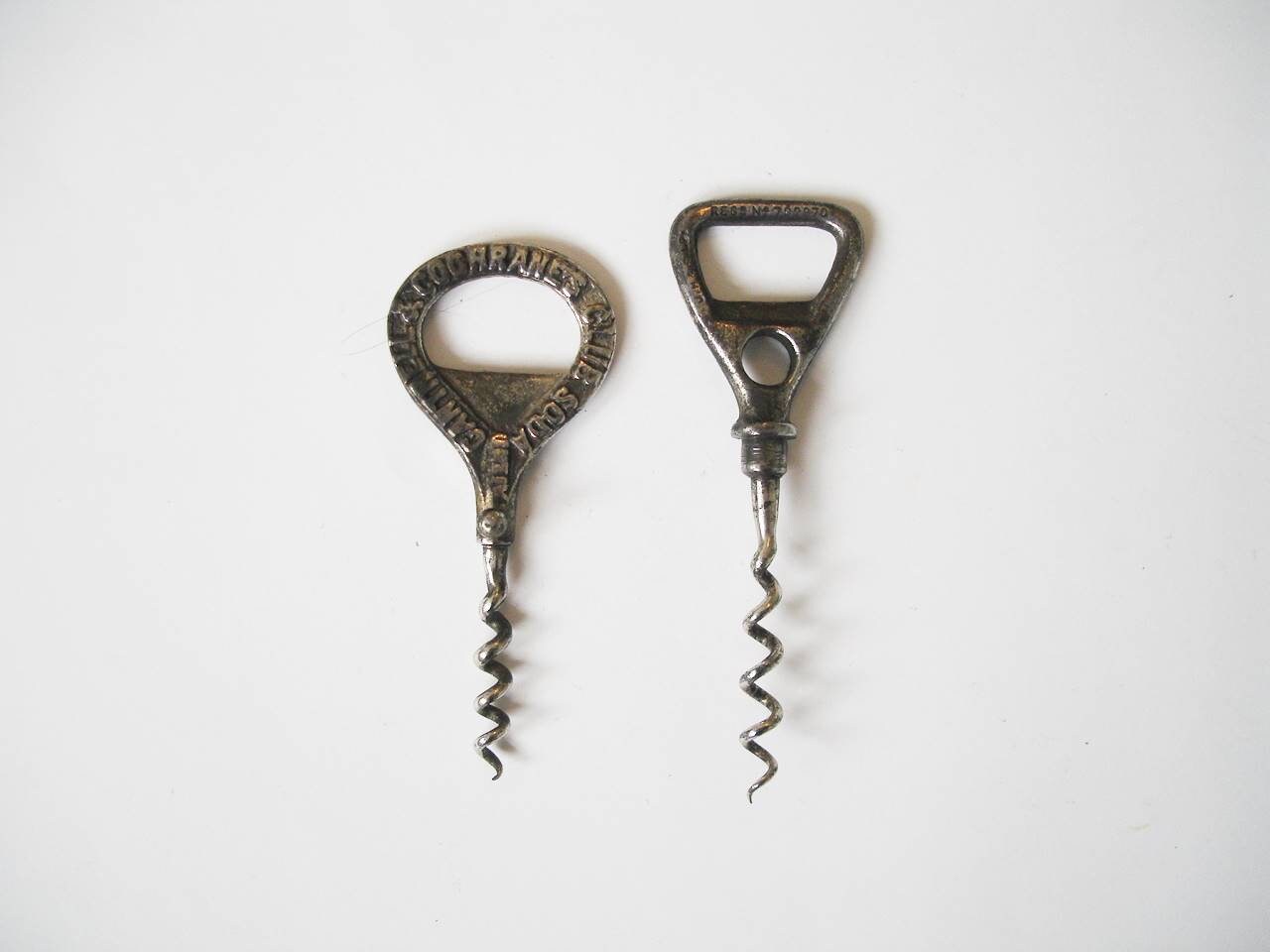 Deux Tire-Bouchons De