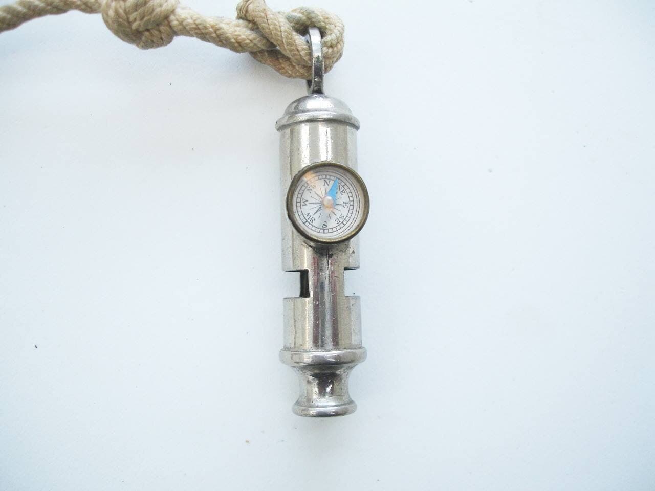 Ancien Sifflet Type Chasseur / Scout – Métal – Fabriqué En France – Occasion