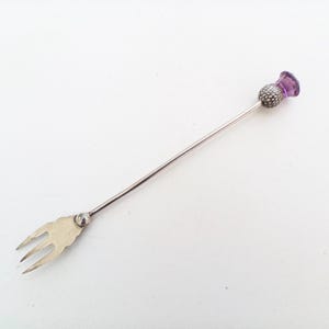 Fourchette à cornichons écossaise en argent antique, 1909