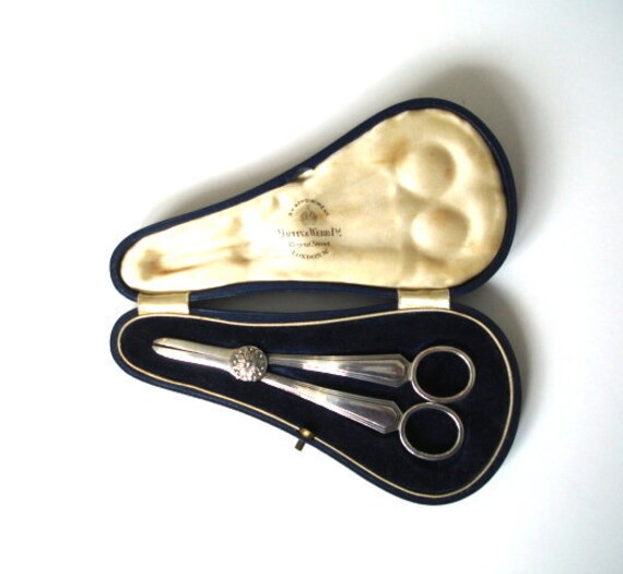 Ciseaux de Raisin Argenté Sailles Mappin et Webb