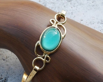 Vintage Sea Green and Gold Toned Bracelet 1970s