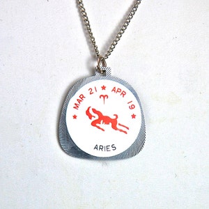 Aries Horoscope Vintage Horoscope Necklace The Ram Horoscope 1970's Horoscope Pendant Bild 1