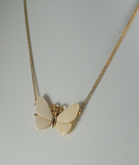 Butterfly Necklace Vintage Small Cream Colored Re… - image 3