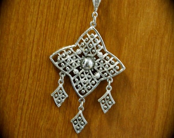 Vintage Silver Toned Filigree Necklace Pendant 1960s