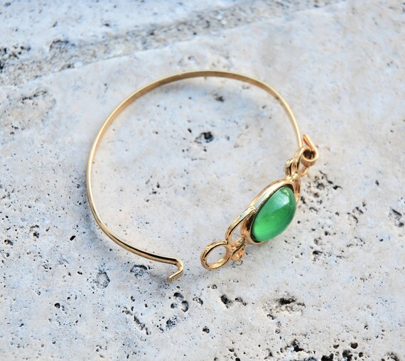 Vintage Beautiful Green and Gold Toned Bracelet 1… - image 3
