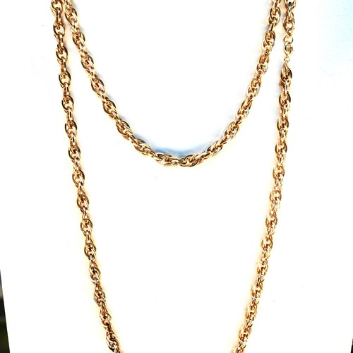 Trifari Vintage Heavy Gold Plated 54